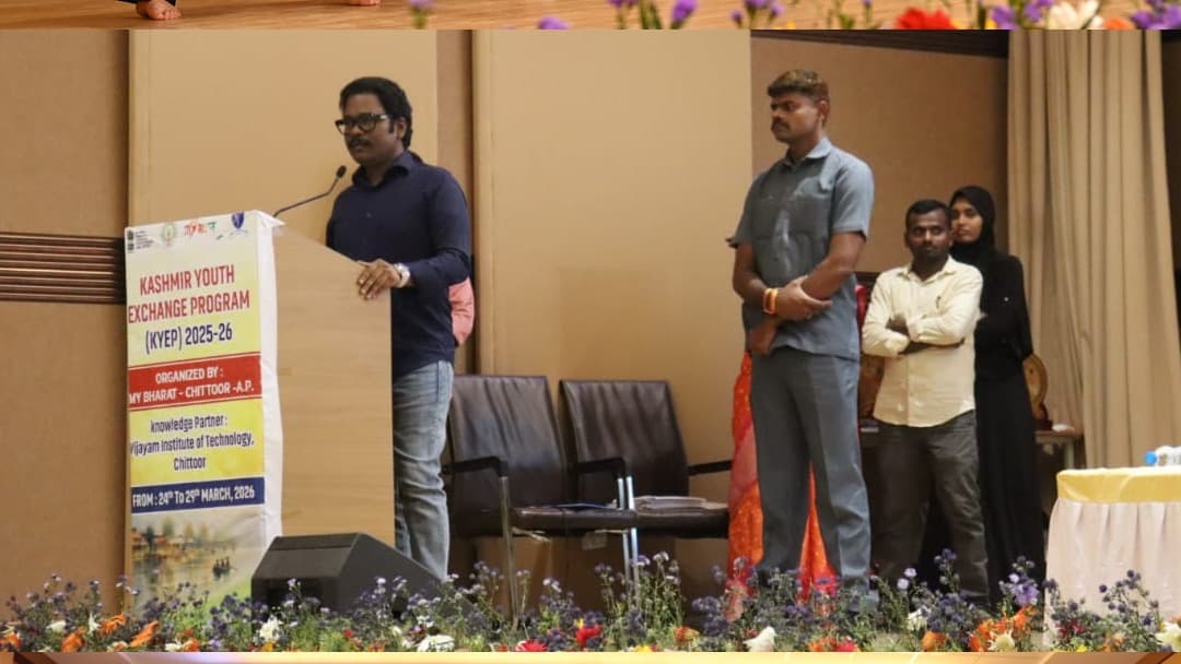 యువత పీస్ అంబాసిడర్లుగా ఎదగాలి: ఎమ్మెల్యే డా. వి.ఎం. థామస్