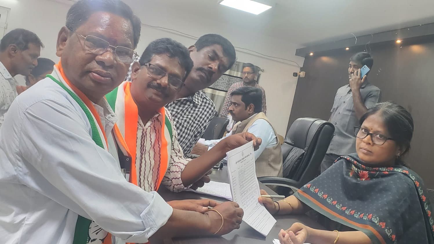 వెలుగు అవకతవకలపై చర్యలు తీసుకోవాలి: వంగల దాలినాయుడు డిమాండ్