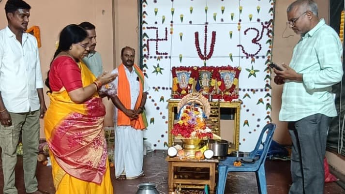 అయ్యప్ప స్వామి పీఠంలో ప్రత్యేక పూజలు చేసిన ఎమ్మెల్యే కోళ్ల లలిత కుమారి