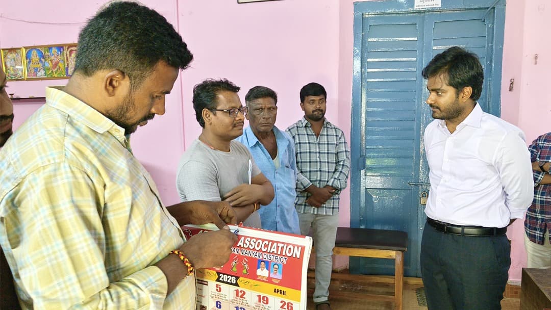 రిజిస్ట్రేషన్ ప్రక్రియలో పారదర్శకత పాటించాలి..అనవసర ఆలస్యానికి తావు లేదు: జేసీ సి. యశ్వంత్ కుమార్ రెడ్డి