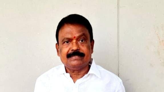 అమరావతి బిల్లుపై వైసీపీ విమర్శలు… ‘విషం చిమ్ముతున్న కాలనాగులు’ అంటూ టిడిపి నేత కొమరా వెంకట నరసయ్య విమర్శలు