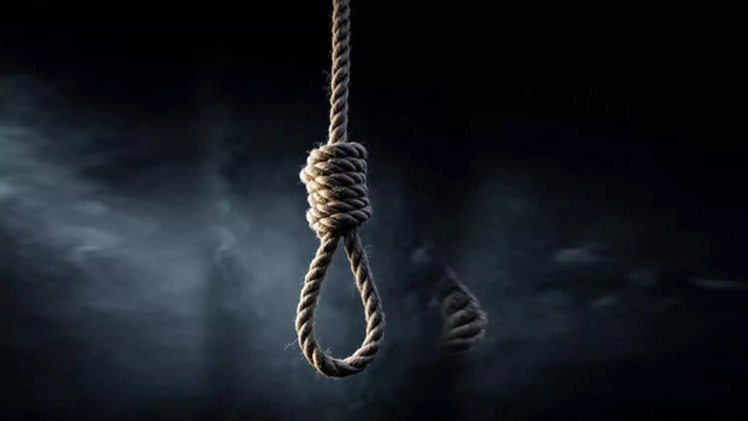 మంగళగిరిలో బీటెక్ విద్యార్థిని ఆత్మహత్య