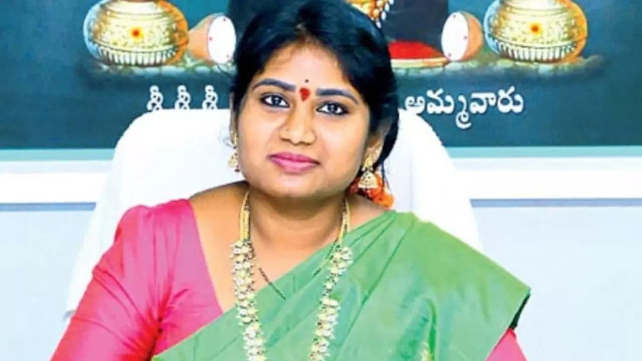 దేవాదాయ శాఖ అధికారిపై ఏసీబీ కేసు నమోదు