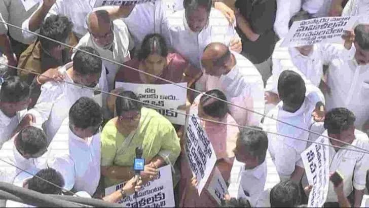 ఏబీఎన్ ఆంధ్రజ్యోతి కార్యాలయంపై దాడి యత్నం, ఖండించిన ఎన్డీఏ నాయకులు