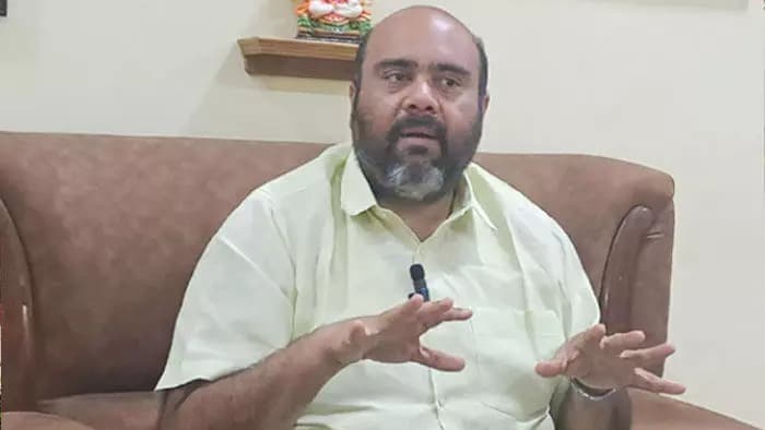 ఏబీఎన్ కార్యాలయంపై దాడి ఖండించిన బేబినాయన