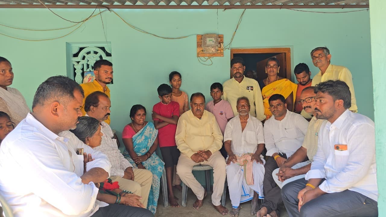 సౌదీ నుంచి సురేష్ మృతదేహం స్వగ్రామానికి