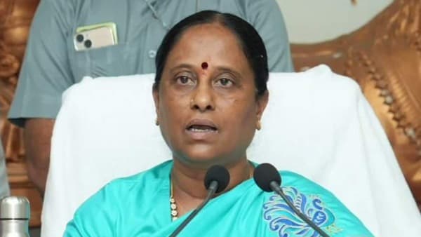 “జైశ్రీరామ్ అంటే డబ్బులు పడతాయా?” : కొండా సురేఖ