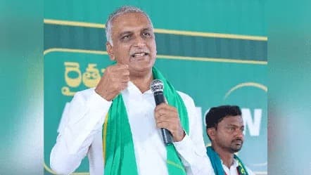 రైతులతో అధికారుల కాళ్లు మొక్కిస్తున్న ఘనత రేవంత్‌దే : హరీశ్ రావు