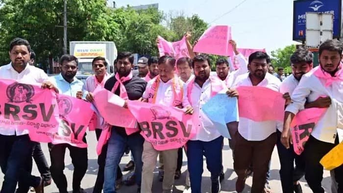 లోక్ భవన్ వద్ద బీఆర్ఎస్ వీ ఆందోళన