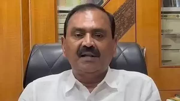 తిరుపతిలో భూమన కరుణాకర్ రెడ్డి అభినయ్ రెడ్డిపై ఫ్లెక్సీలు కలకలం