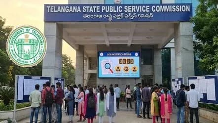ప్రభుత్వ ఉద్యోగాల వయోపరిమితి పెంచిన తెలంగాణ ప్రభుత్వం