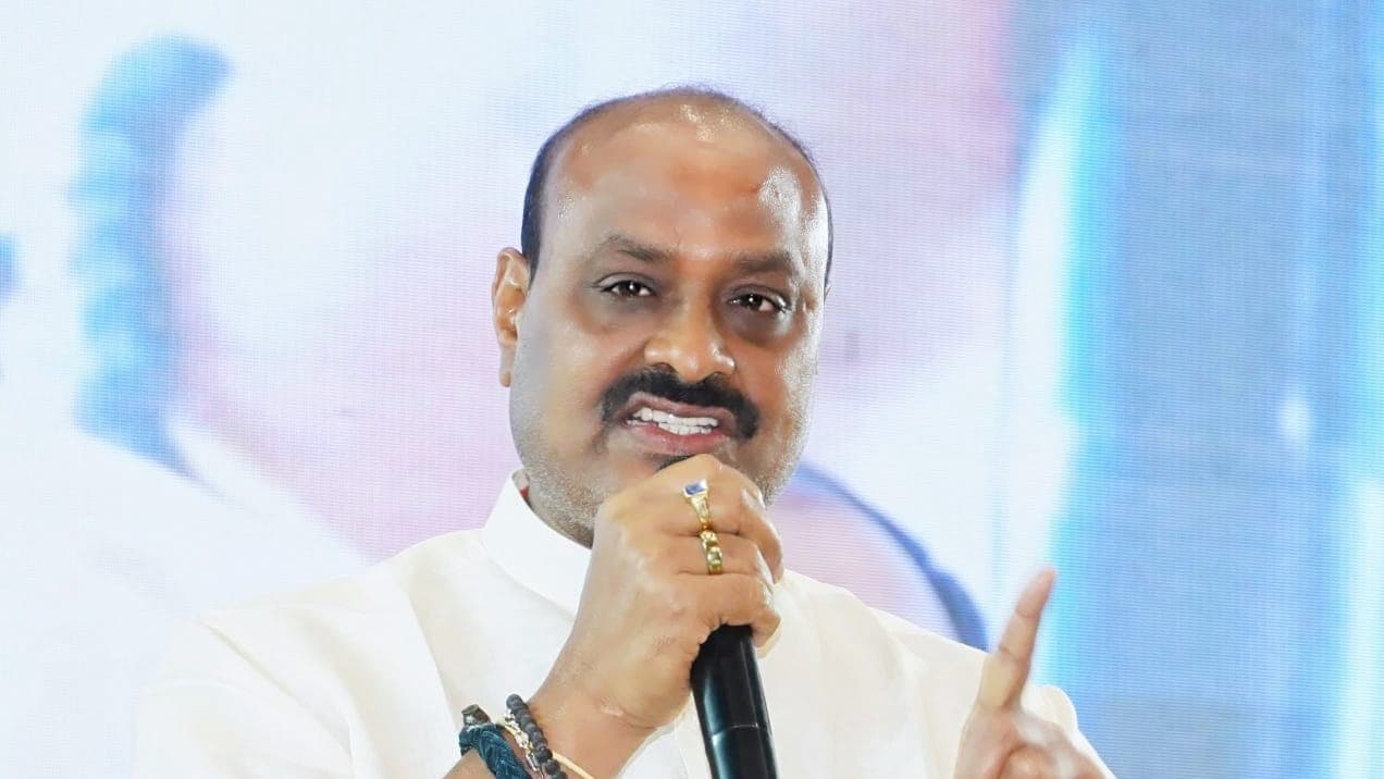 ఎరువుల అక్రమాలపై ప్రభుత్వం ఉక్కుపాదం : అచ్చెన్నాయుడు