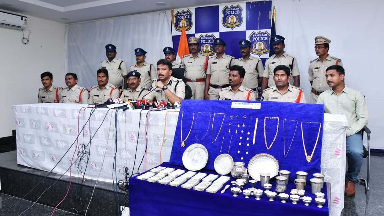 చీమకుర్తి హార్డ్‌వేర్ షాప్ దొంగతనం కేసు ఛేదన
