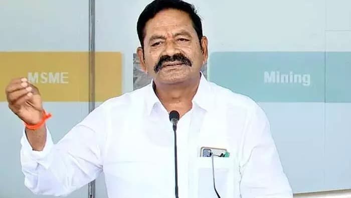 మాజీ ఎమ్మెల్యే బొల్లా బ్రహ్మనాయుడిపై భూ కబ్జా ఆరోపణలు..