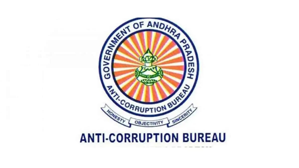 సీనియర్ అసిస్టెంట్‌పై ఏసీబీ దాడులు
