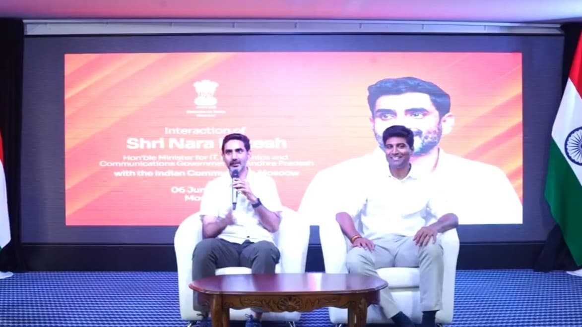 మాస్కోలో తెలుగు ప్రవాసులతో మంత్రి లోకేష్ సమావేశం