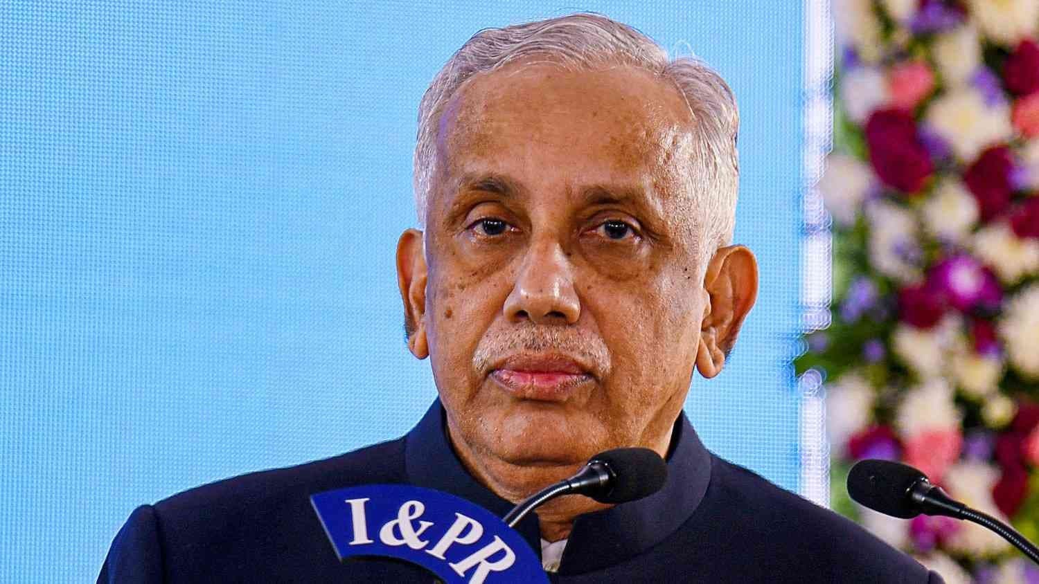 కేంద్ర అవార్డు గ్రహీతలకు గవర్నర్ అభినందనలు