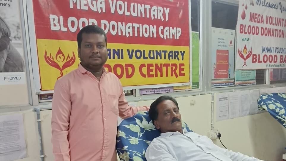 రాహుల్ గాంధీ జన్మదిన సందర్భంగా కొలి పాక శ్రీనివాస్ శుభాకాంక్షలు
