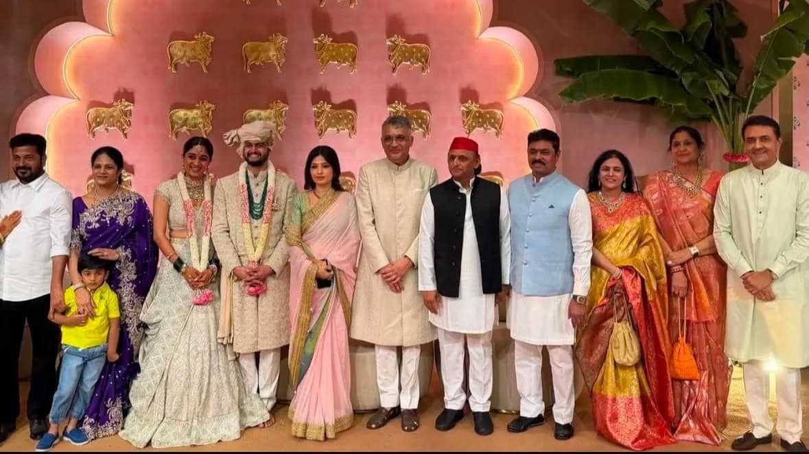సుప్రియా సూలే కుమార్తె వివాహానికి కుటుంబంతో హాజరైన రేవంత్