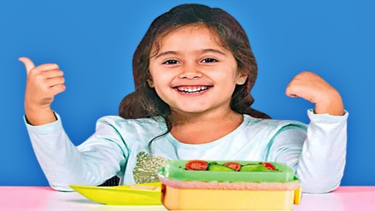 పిల్లల లంచ్ బాక్స్‌లో జంక్ ఫుడ్..