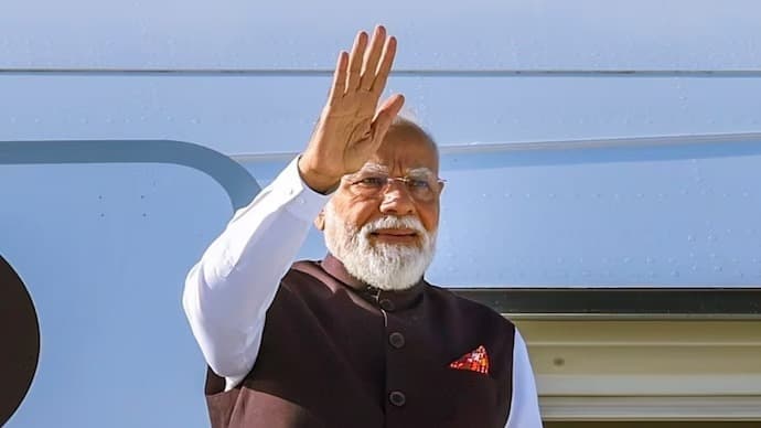 సీషెల్స్ పర్యటనకు మోదీ.. ప్రపంచంలో అత్యంత వయసైన తాబేలును కలుసుకోనున్నారు