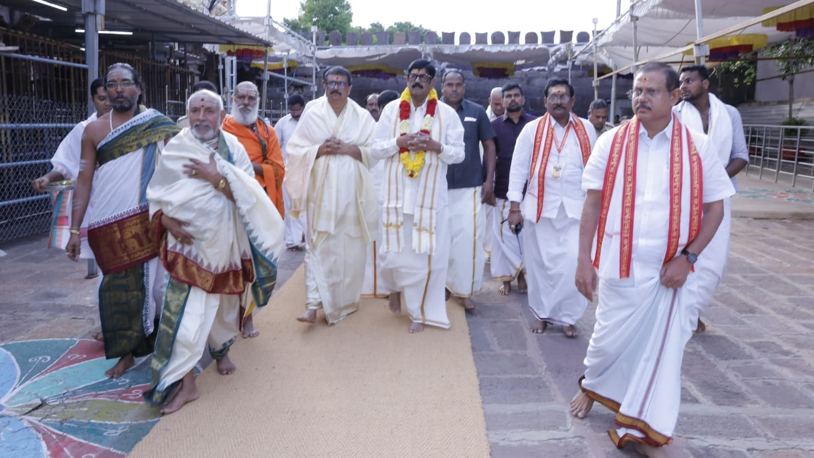 శ్రీశైలంలో ఆనం సమీక్ష భక్తుల సౌకర్యాలపై దృష్టి