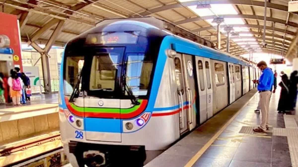 హైదరాబాద్‌ మెట్రో కొత్త కోచ్‌లకు మళ్లీ ఆలస్యం.. రెండేళ్ల నిరీక్షణ