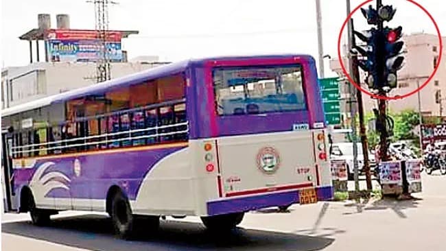 అతివేగం.. సిగ్నల్ జంప్‌లు.. ఆర్టీసీ బస్సులపై ఆందోళన