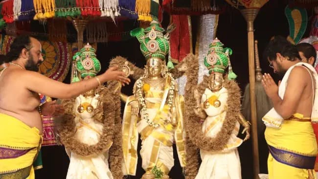 స్వర్ణగిరిలో 108 కలశాలతో శ్రీ వేంకటేశ్వర స్వామికి మహాభిషేకం