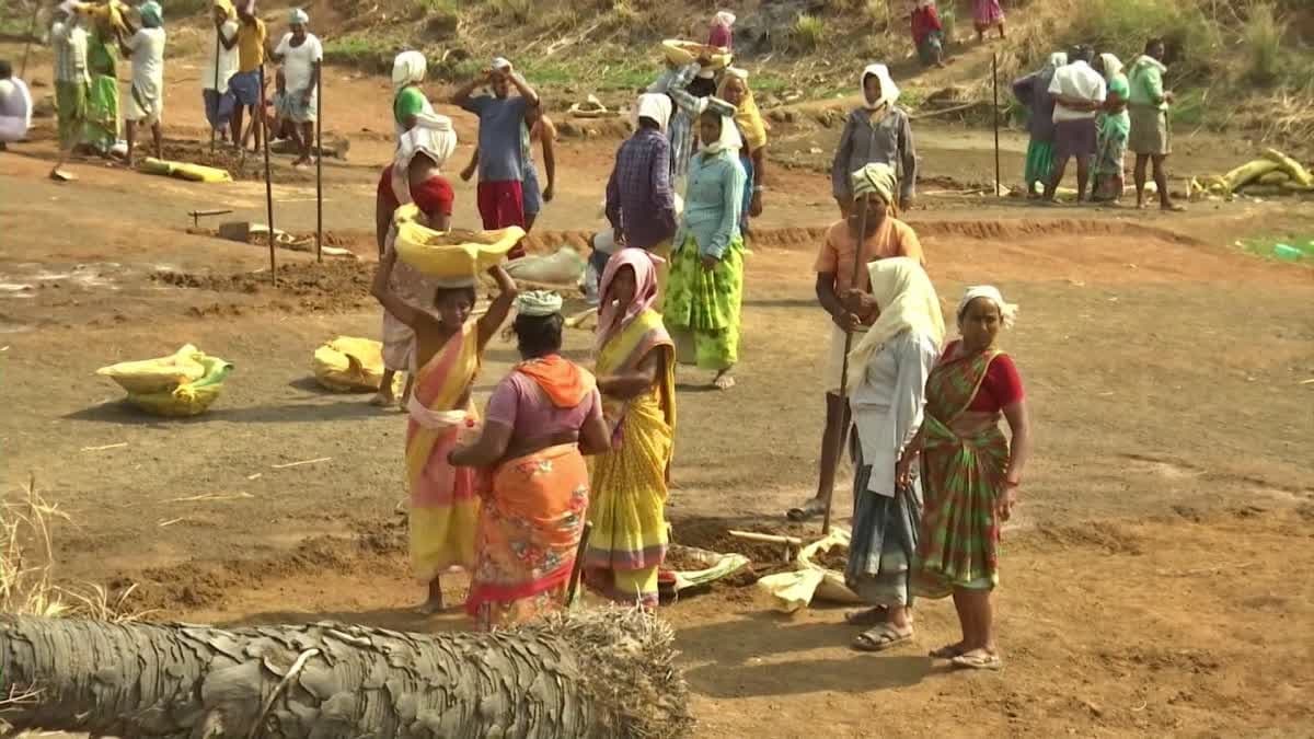ఉపాధి హామీకి బదులు జీరామ్‌జీ.. తెలంగాణలో ఉత్కంఠ