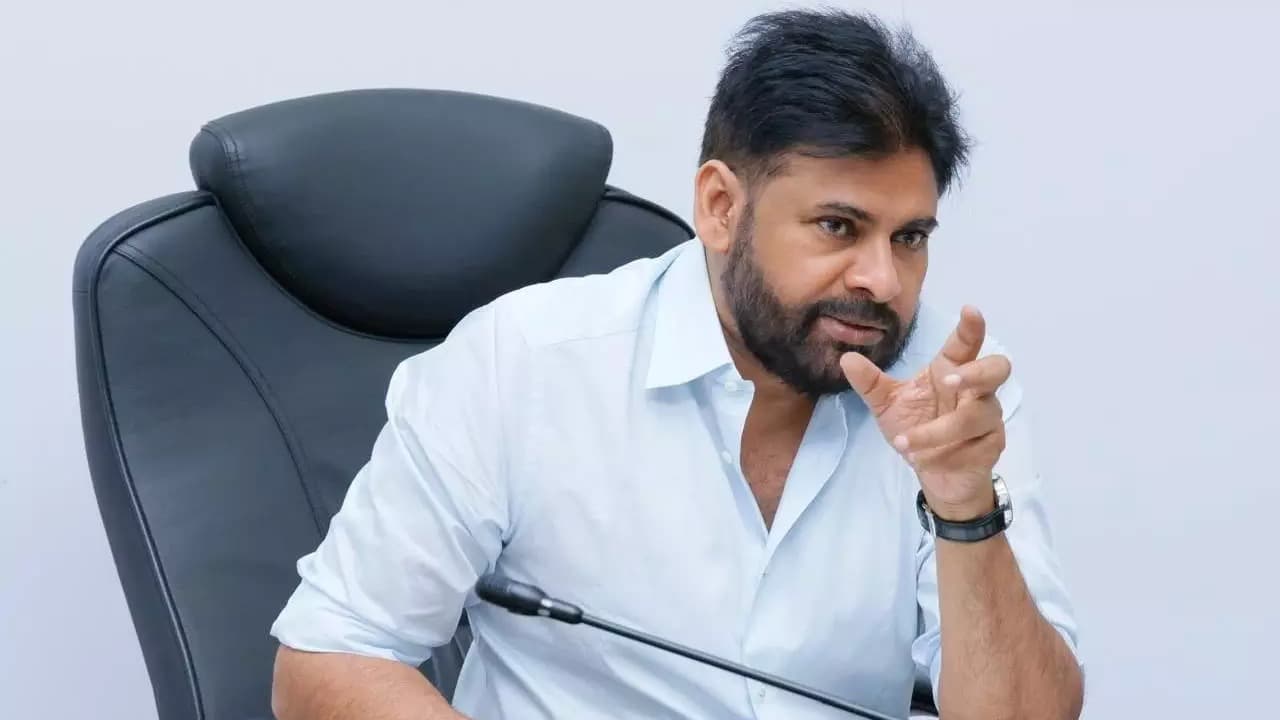 మత్స్యకారుల గాలింపు ముమ్మరం చేయాలని పవన్ కళ్యాణ్ ఆదేశం