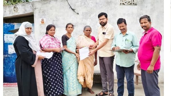 బూత్ 225లో ఎస్‌ఐఆర్‌పై ఓటర్లకు అవగాహన కార్యక్రమం