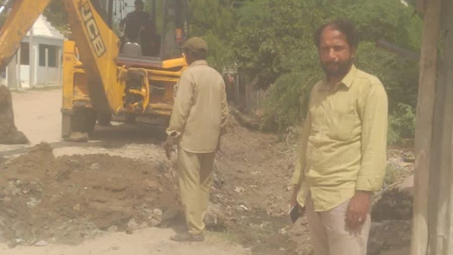 సులువాయిలో డ్రైనేజీ కాలువల భారీ శుభ్రత