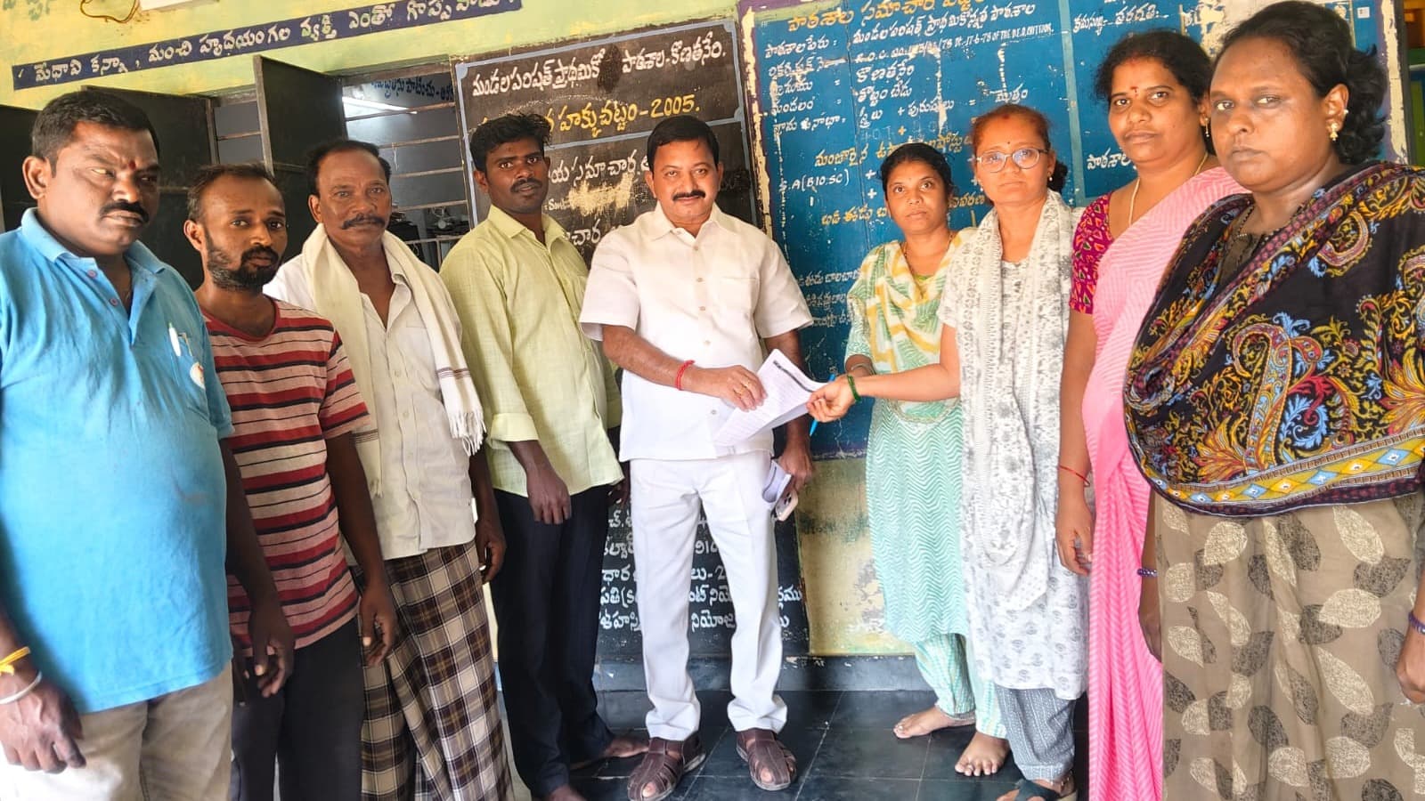 ఓటరు జాబితా గ్రామసభలో గాలి మురళి నాయుడు సూచనలు