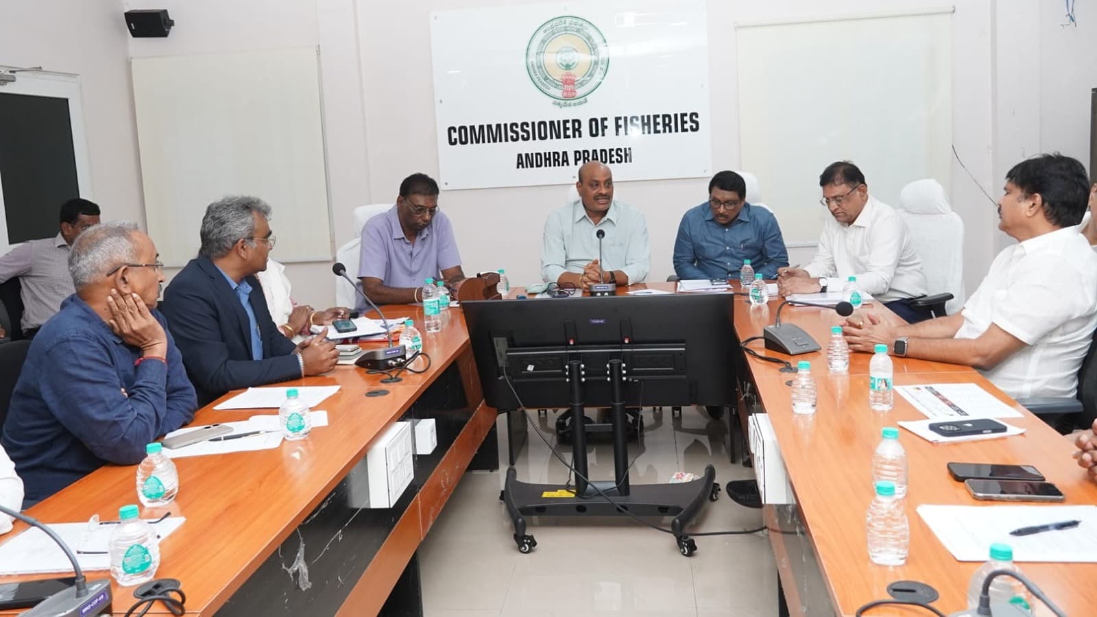రొయ్యల రైతుల సంక్షేమానికి ప్రాధాన్యం: మంత్రి అచ్చెన్నాయుడు