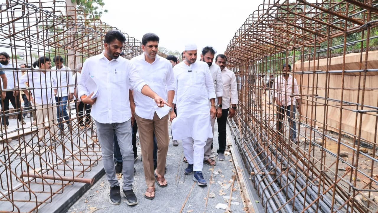 'శంకర్ విలాస్ బ్రిడ్జ్' నిర్మాణ పనులు పరిశీలించిన పెమ్మసాని చంద్రశేఖర్
