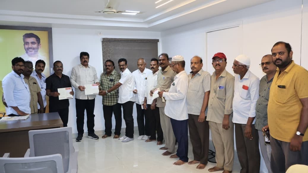 ఆర్టీసీ ఉద్యోగుల డిమాండ్లకు బొండా ఉమా సంపూర్ణ మద్దతు