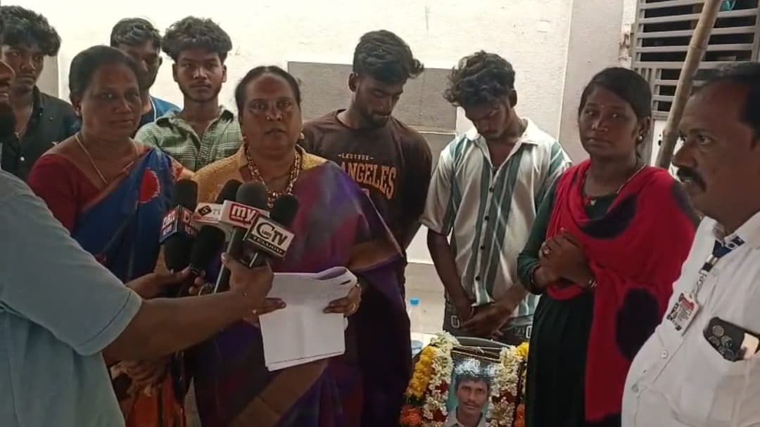 సాయి కుటుంబాన్ని పరామర్శించిన హ్యూమన్ రైట్స్ నాయకులు