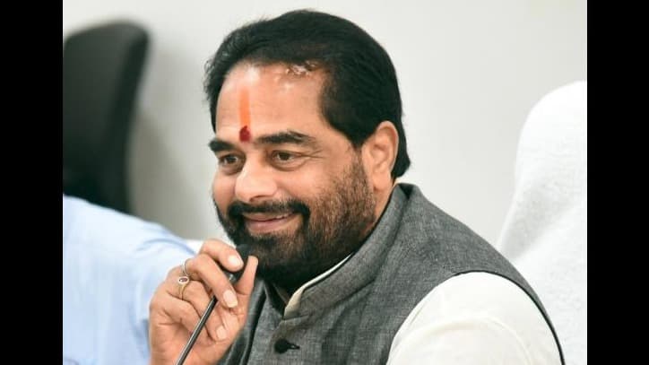తమ్మినేని సీతారాంపై భూకబ్జా కేసు..