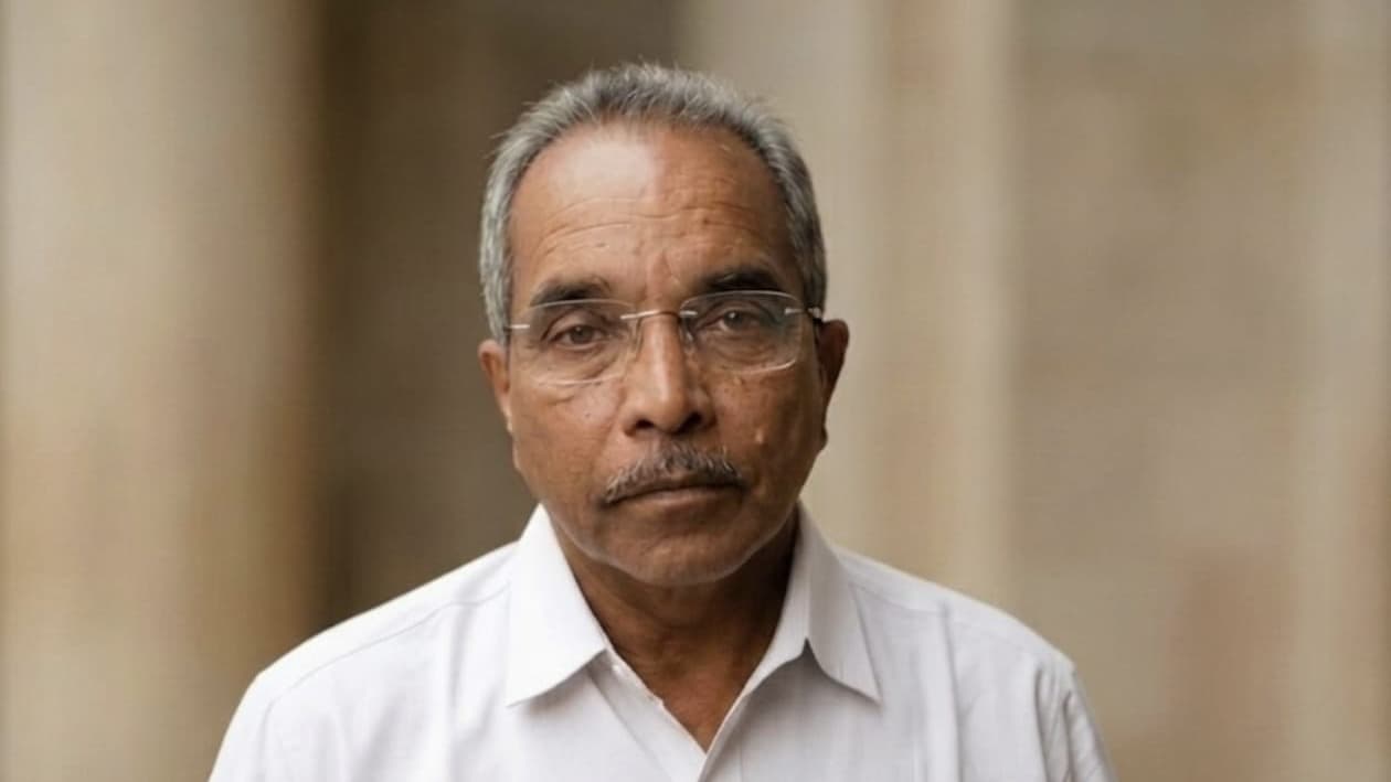 వేములపల్లి రాంబాబు జ్ఞాపకార్థం విద్యార్థినికి చేయూత