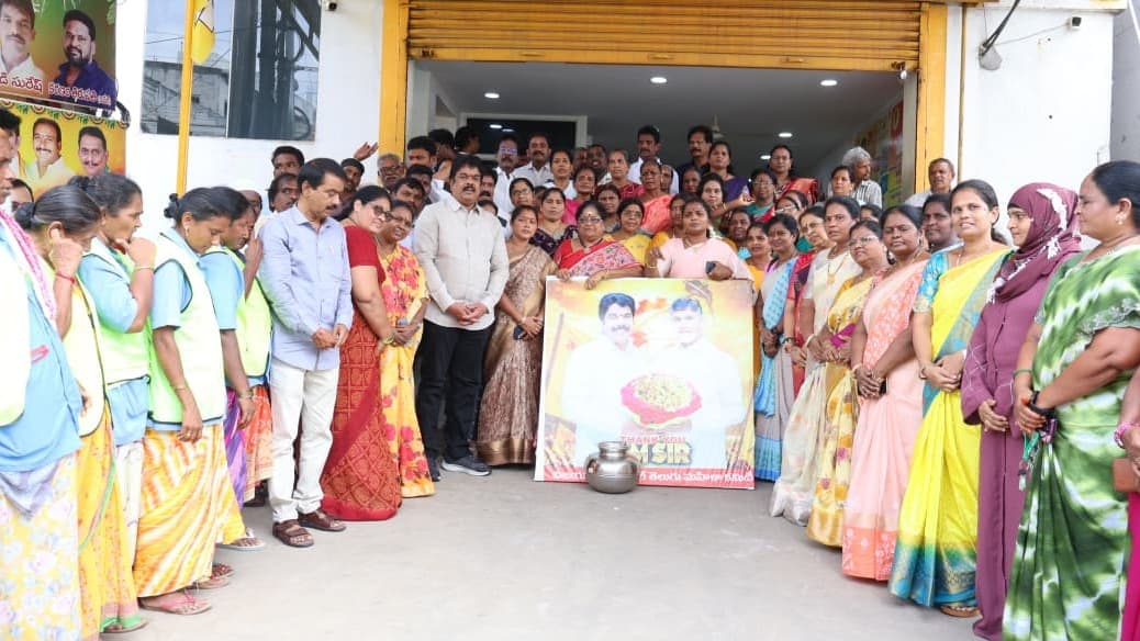 ఇచ్చిన హామీని నిలబెట్టుకున్న కూటమి ప్రభుత్వం: బొండా ఉమా