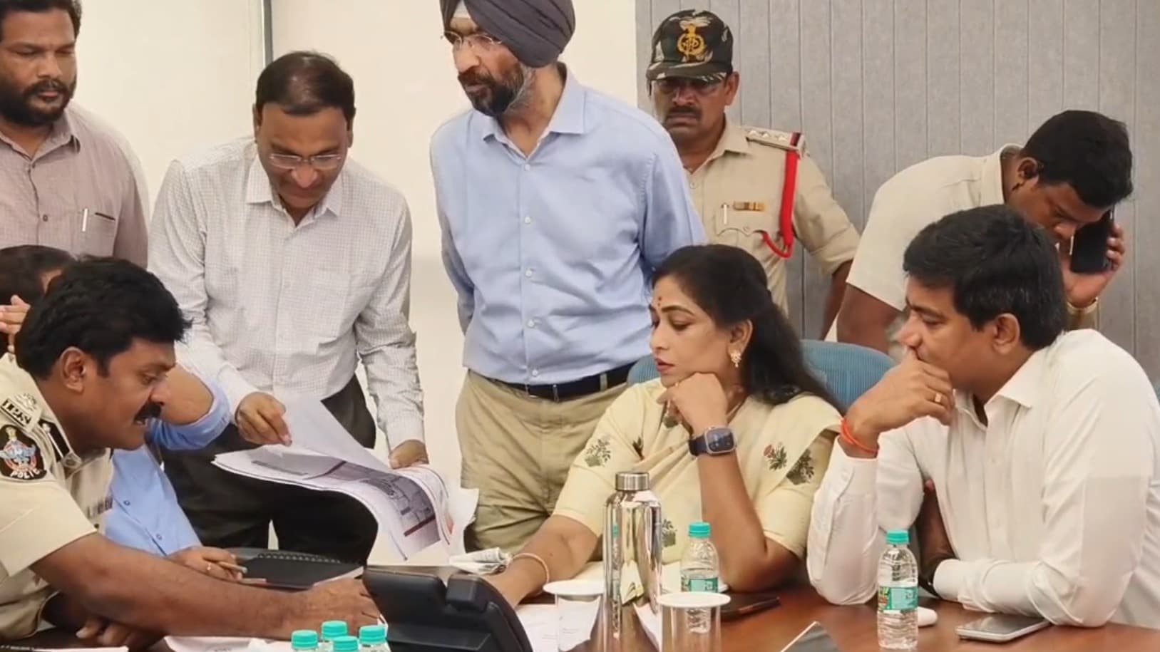 భోగాపురం విమానాశ్రయ ప్రారంభానికి మంత్రుల ముమ్మర సమీక్ష