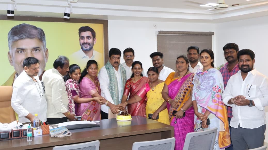 బొండా నైషా పాప జన్మదిన వేడుకలు ఘనంగా నిర్వహణ