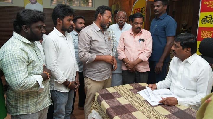 ప్రజా అర్జీలపై స్పందించిన మంత్రి బీసీ జనార్ధన్ రెడ్డి