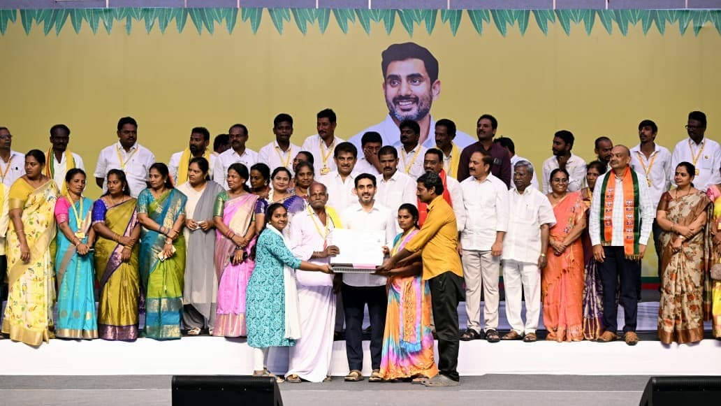7.30 గంటల నాన్ స్టాప్ 'పట్టా'భిషేకం..!