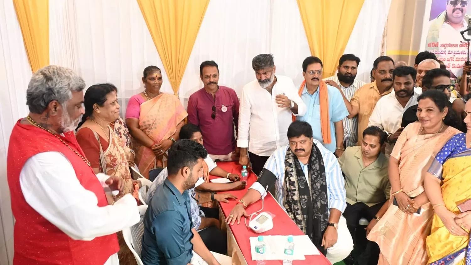 శంకర్ బాబు జన్మదిన వేడుకల్లో ఉచిత హృదయ వైద్య శిబిరం
