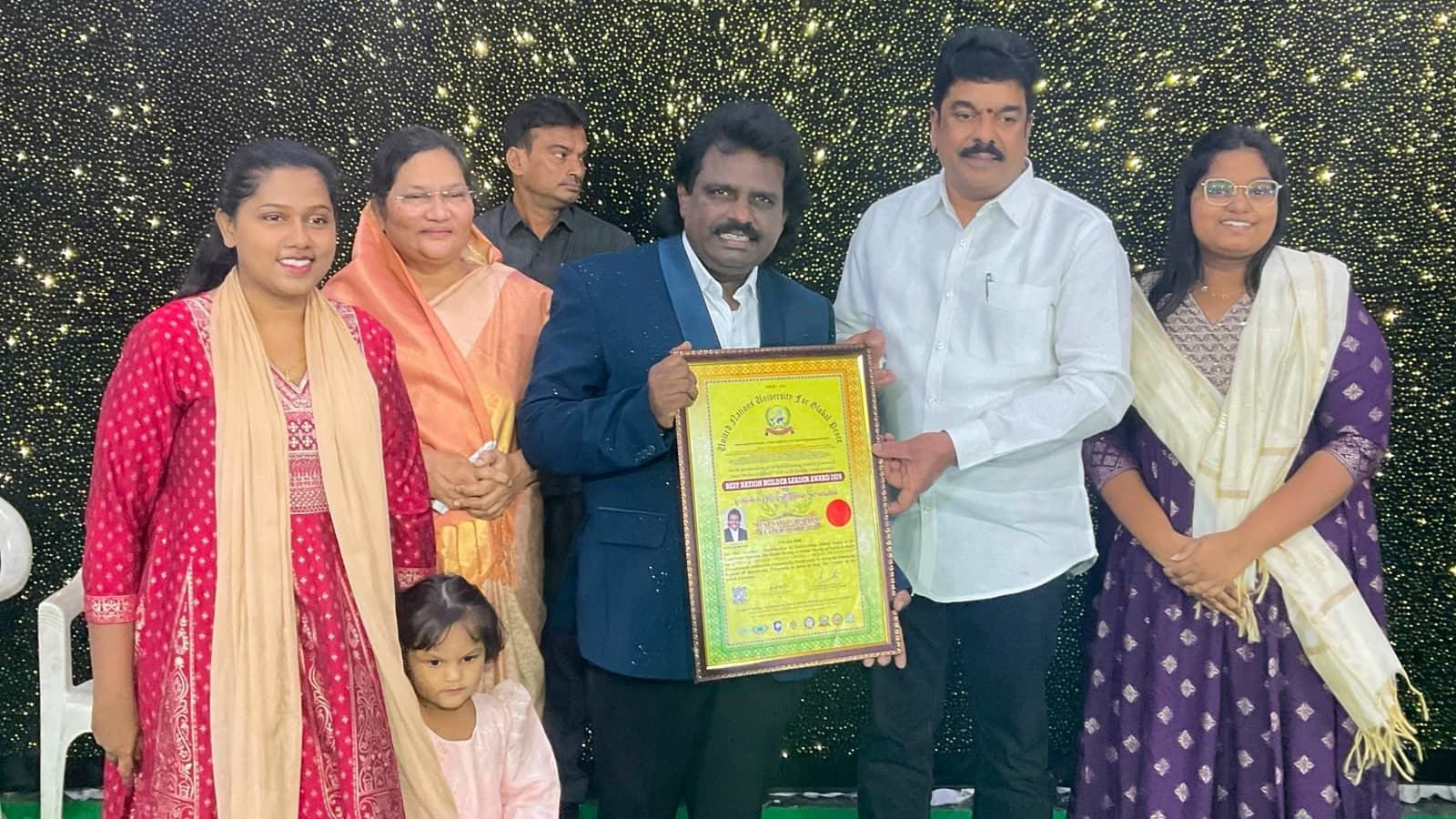 డా. థామస్ సేవా జీవితం ఆదర్శం: ఎమ్మెల్యే బొండా ఉమా