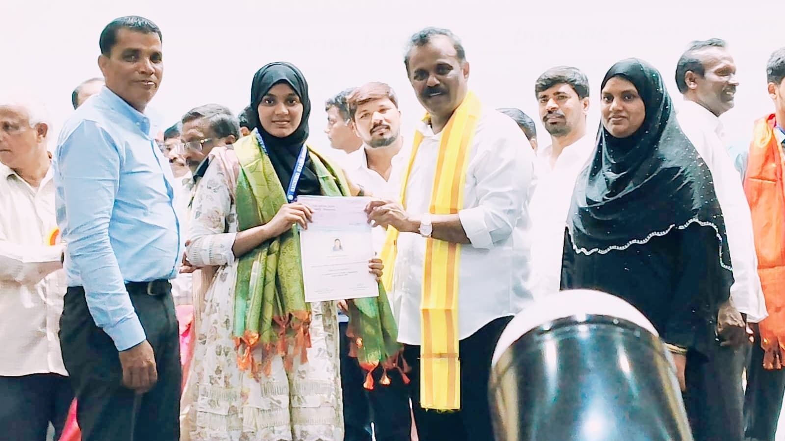 షైనింగ్ స్టార్ అవార్డుకు స్కూల్ టైమ్జ్ విద్యార్థిని ఎంపిక