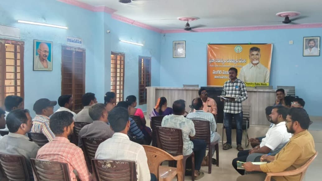 రైతులు ఉద్యాన పంటలపై దృష్టి పెట్టాలి: ఎంపీడీవో రాజారావు