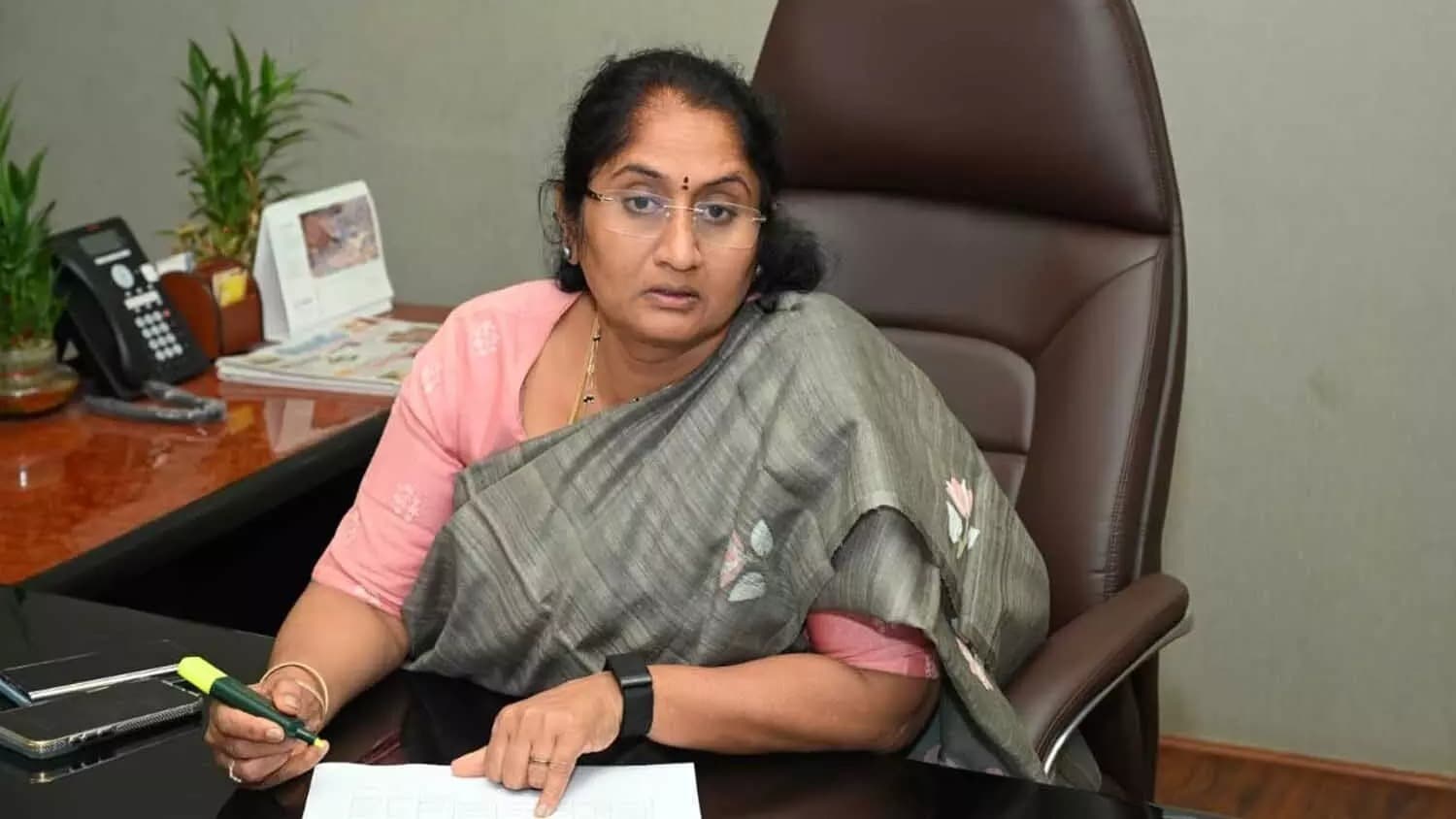 బీసీ విద్యకు కూటమి ప్రభుత్వం ప్రాధాన్యం: మంత్రి సవిత